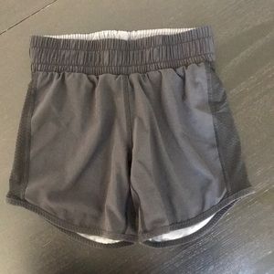Ivivva reversible black/grey soccer shorts size 6